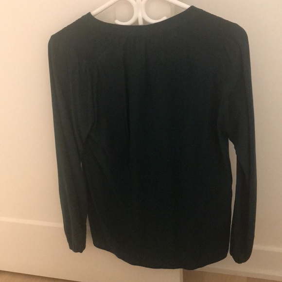 Cute Green Blouse - Picture 2 of 5